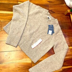 NWT Universal Threads Crop Sweater size XS